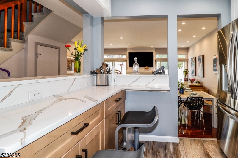 Sayreville Boro, New Jersey, 08859, United States, 2 Bedrooms Bedrooms, ,3 BathroomsBathrooms,Residential,For Sale,1962981