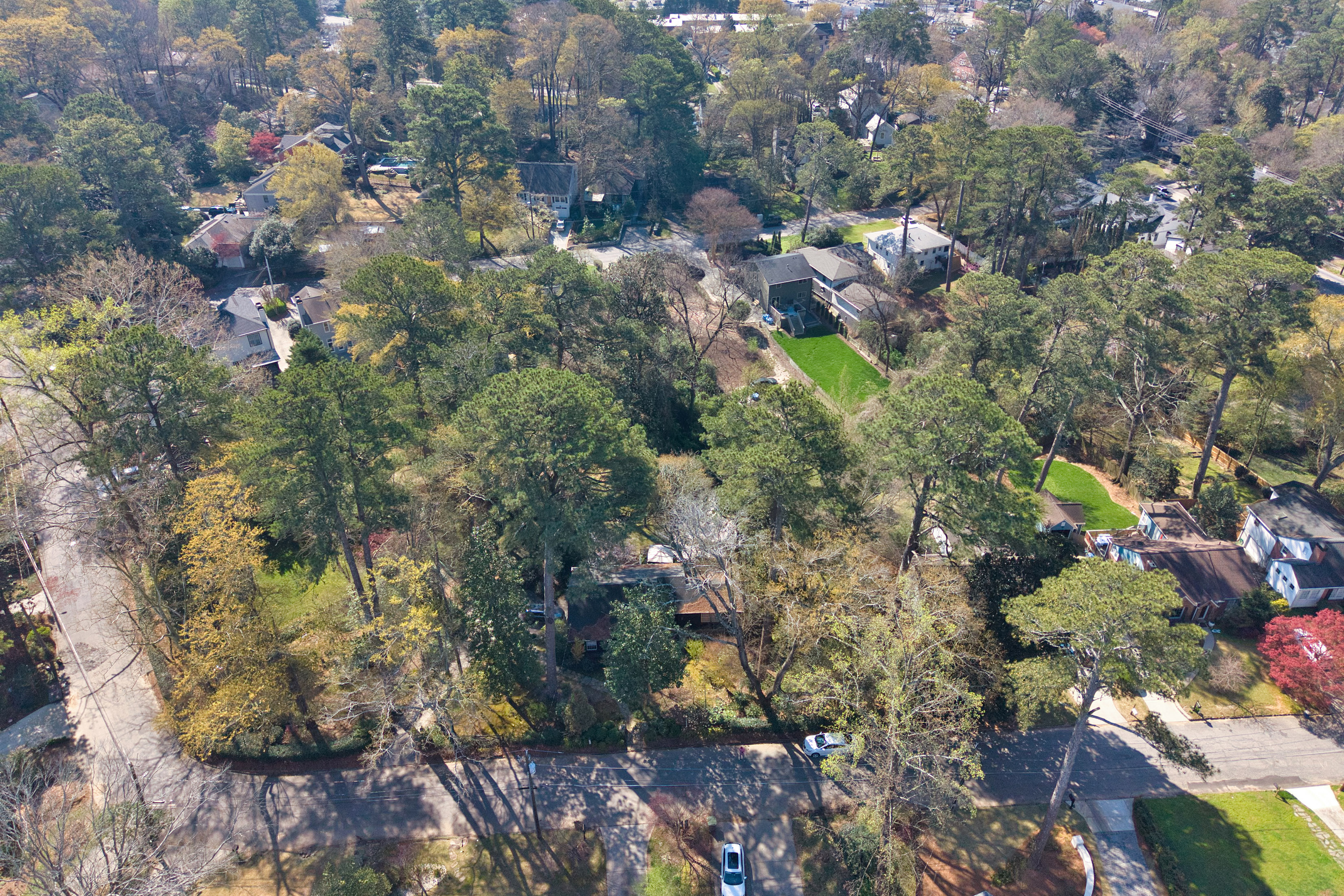  Versatile 0.72+/- Acres in the Heart of Piedmont Heights - 物件實景