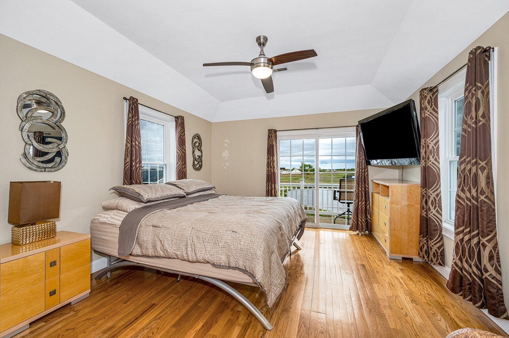 Salisbury, Massachusetts, 01952, United States, 4 Bedrooms Bedrooms, ,3 BathroomsBathrooms,Residential,For Sale,1899525