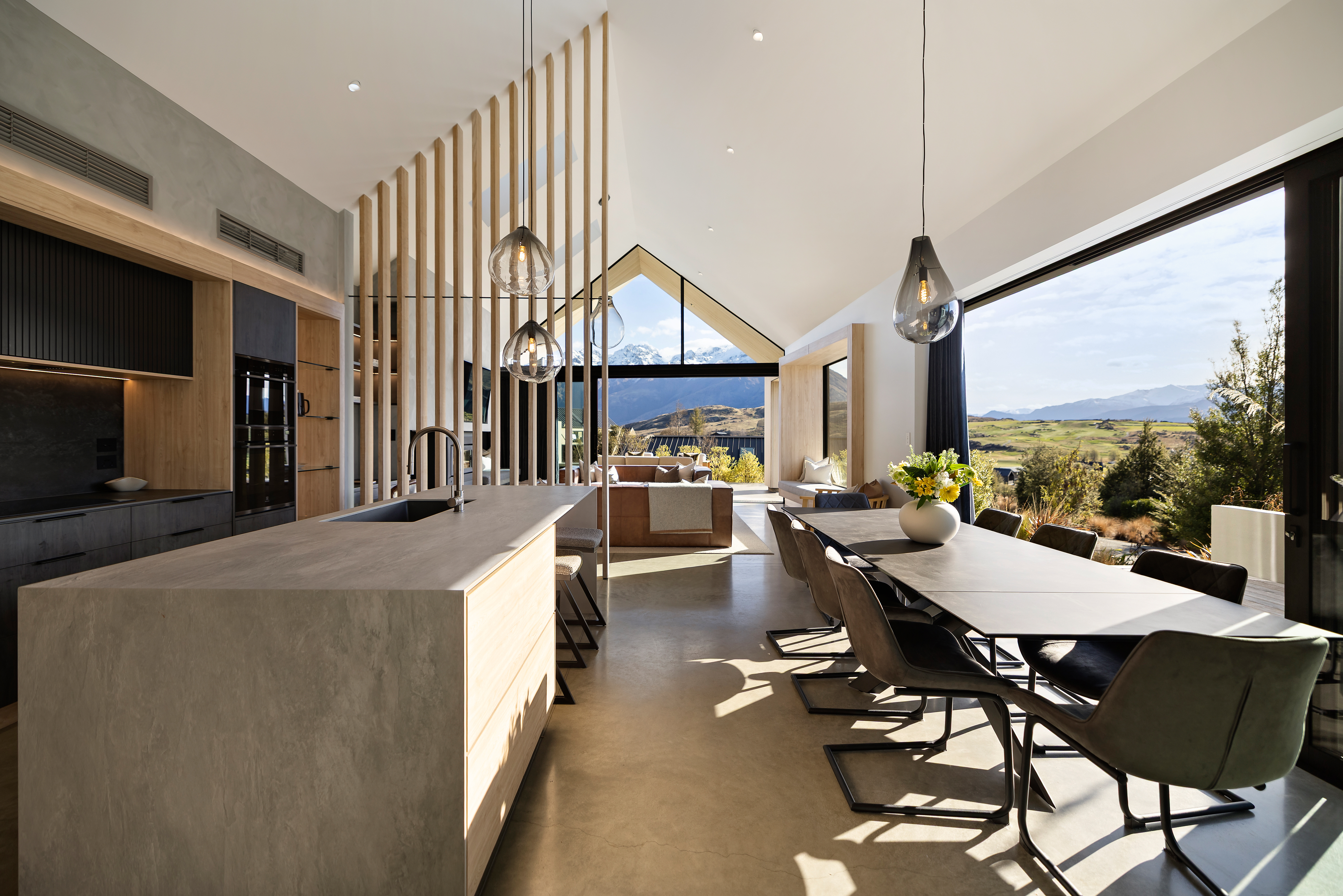  Architecturally Designed Mountain Home - 物件實景