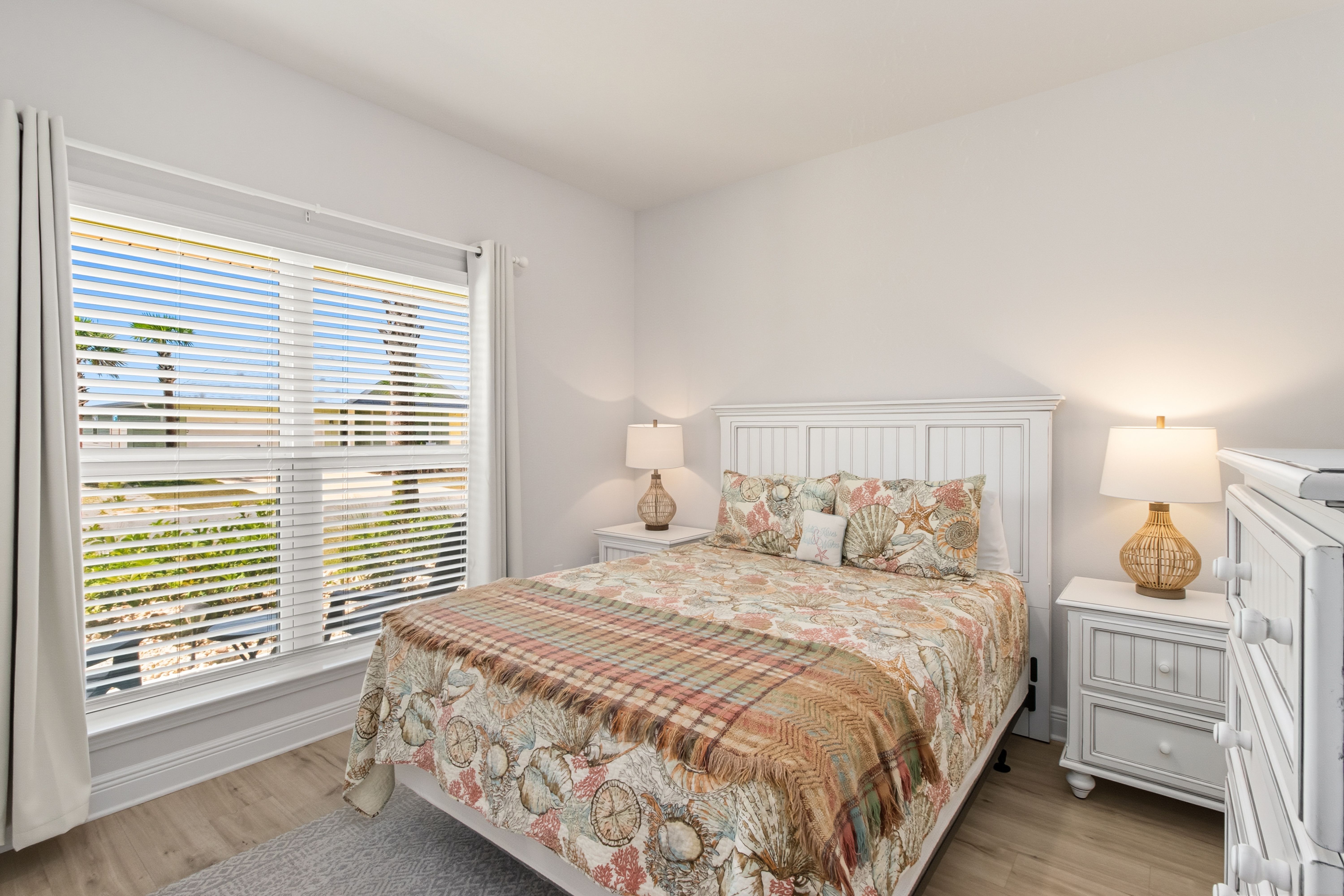  Coastal Retreat With Resort Amenities In WindMark Beach - 物件實景