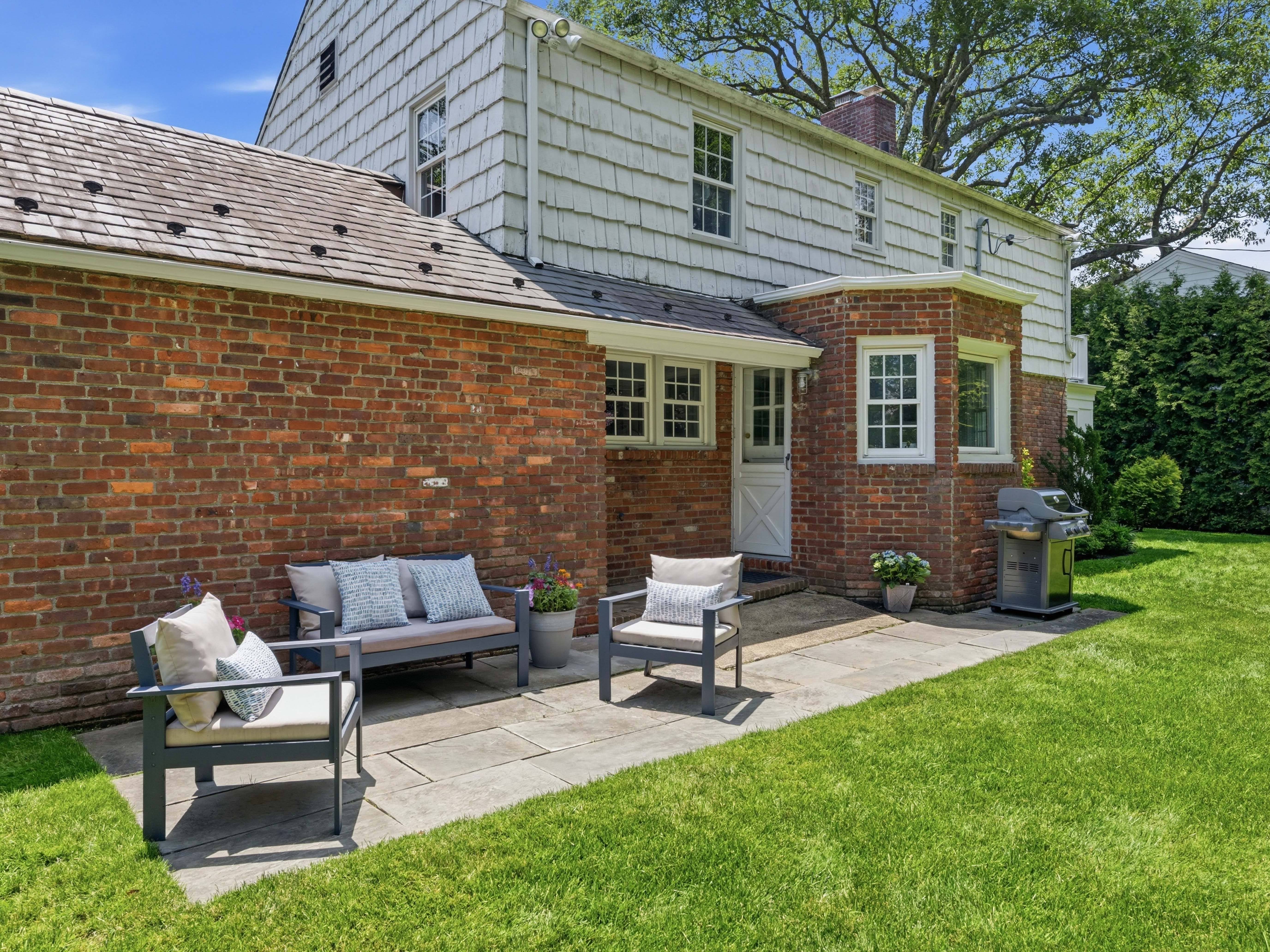  107 Dogwood Lane, Manhasset, NY, 11030 - 物件實景