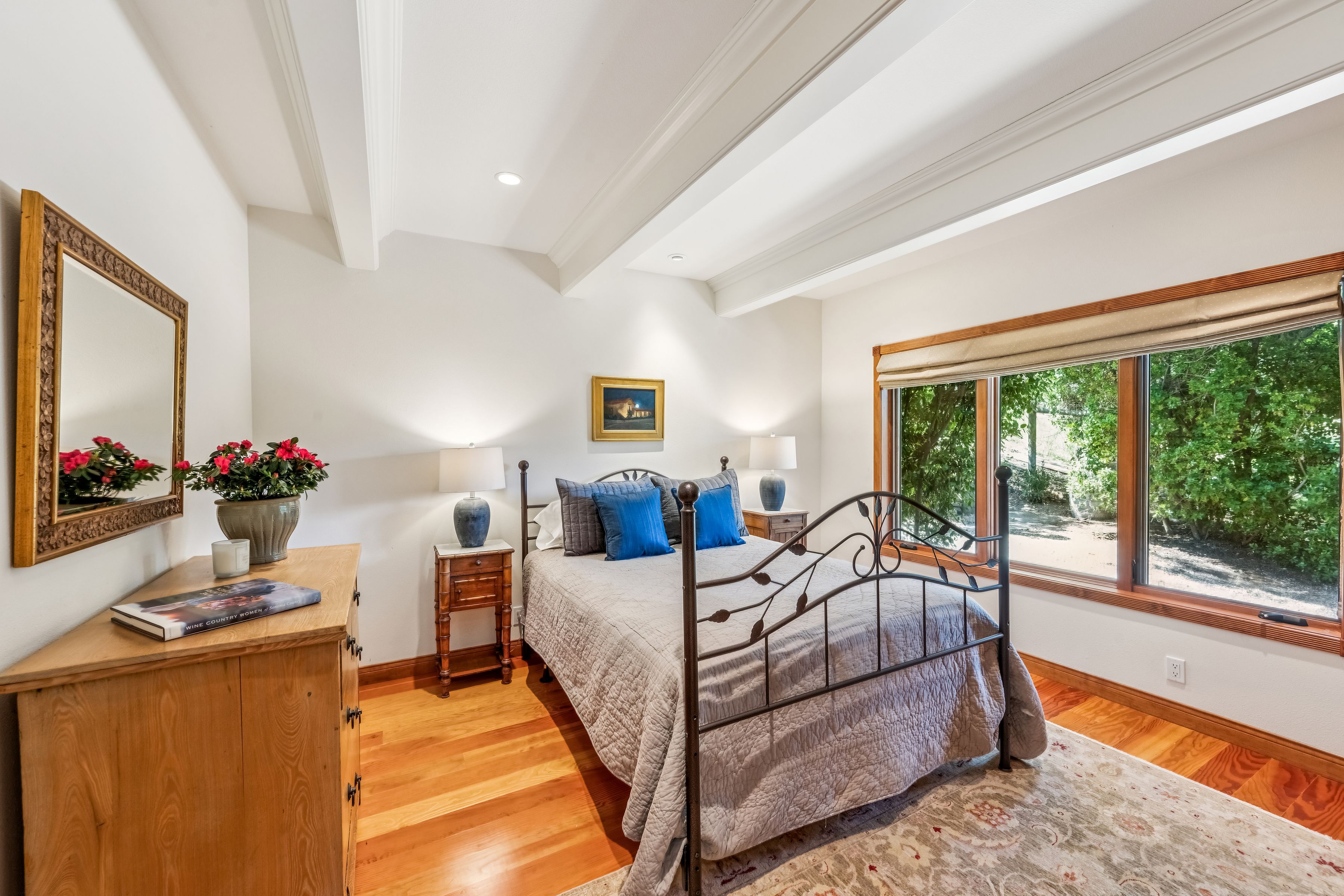  4111 Lovall Valley Road - 物件實景