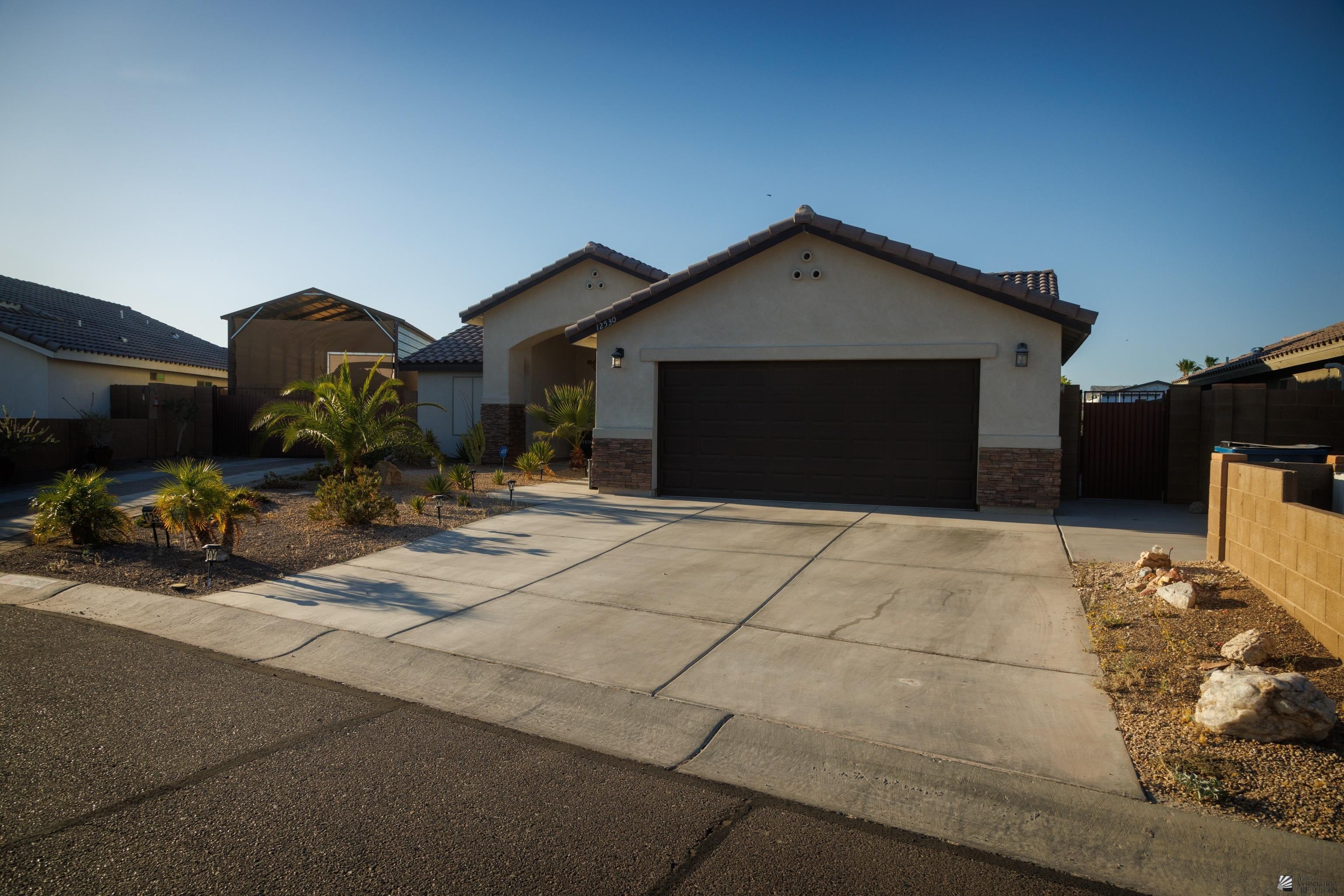 Yuma, Arizona, 85367, United States, 3 Bedrooms Bedrooms, ,1 BathroomBathrooms,Residential,For Sale,2049474