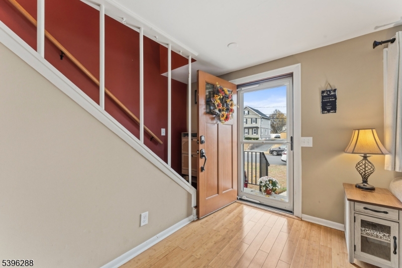 Dunellen Boro, New Jersey, 08812, United States, 5 Bedrooms Bedrooms, ,2 BathroomsBathrooms,Residential,For Sale,1989398