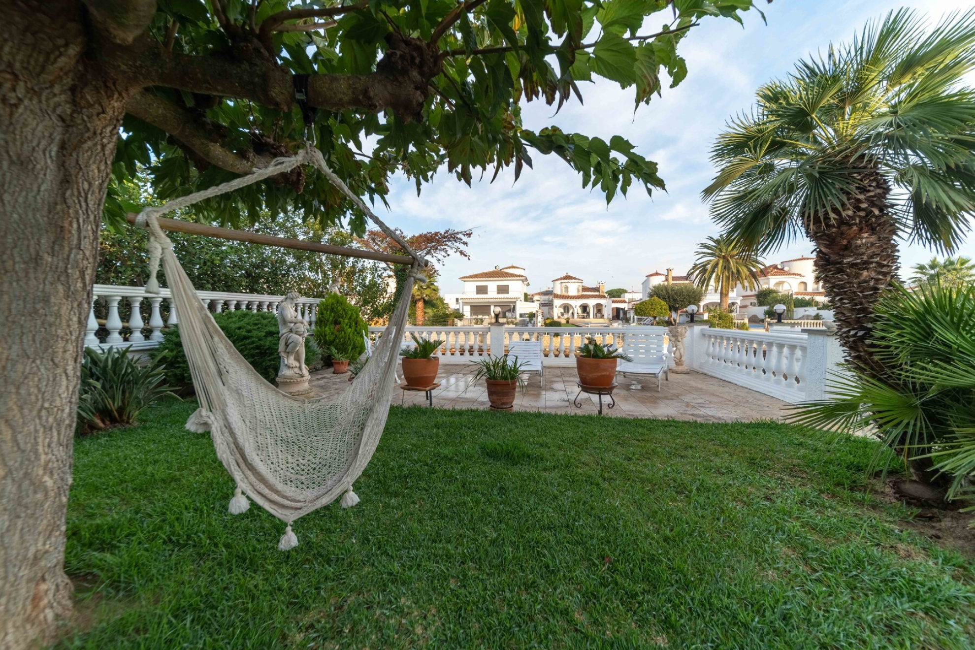  Villa with mooring in the wide channel (20 meters) and independent studio - 物件實景