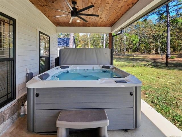 Tahlequah, Oklahoma, 74464, United States, 4 Bedrooms Bedrooms, ,4 BathroomsBathrooms,Residential,For Sale,2040103
