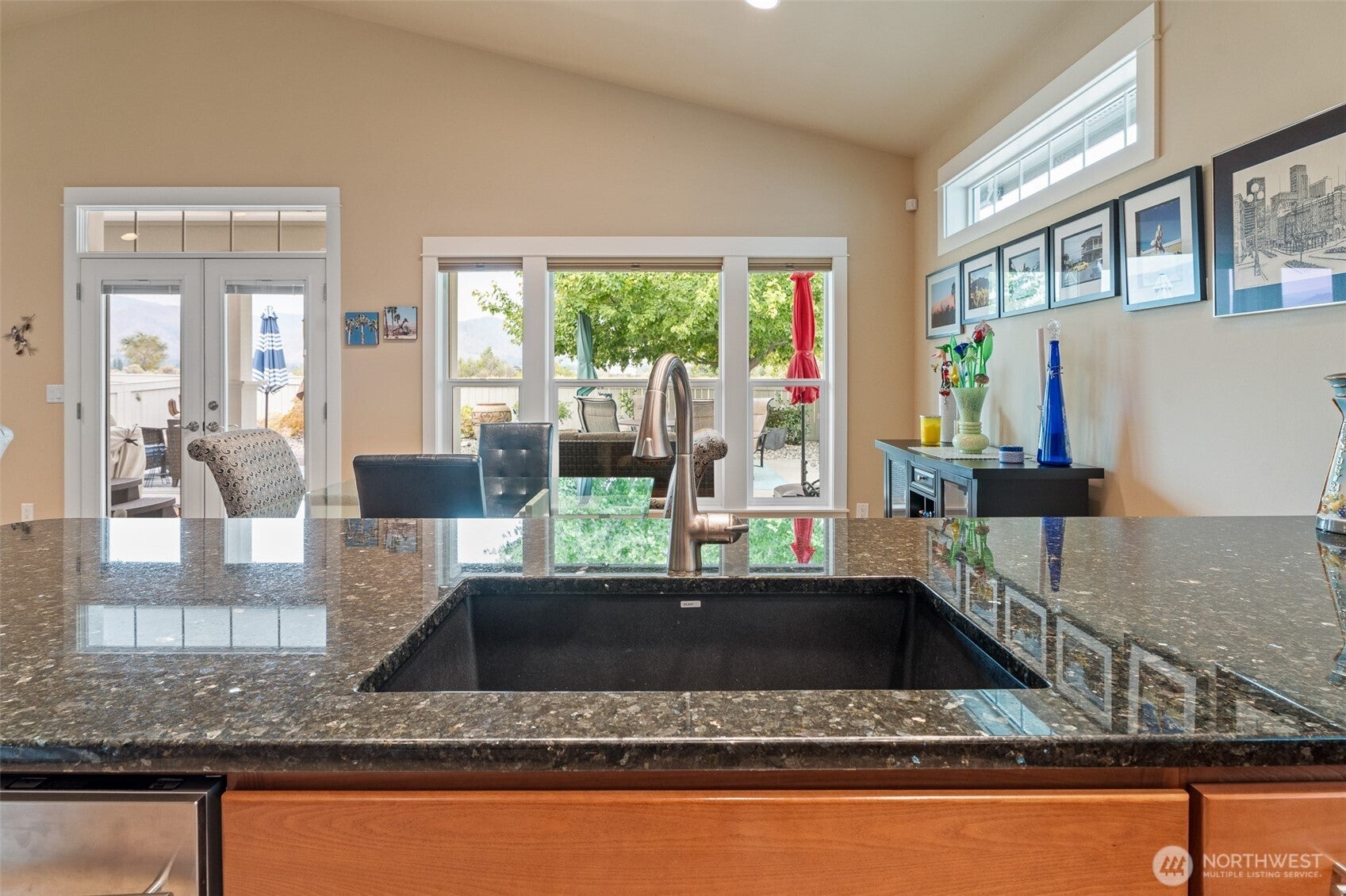 East Wenatchee, Washington, 98802, United States, 3 Bedrooms Bedrooms, ,1 BathroomBathrooms,Residential,For Sale,1934190