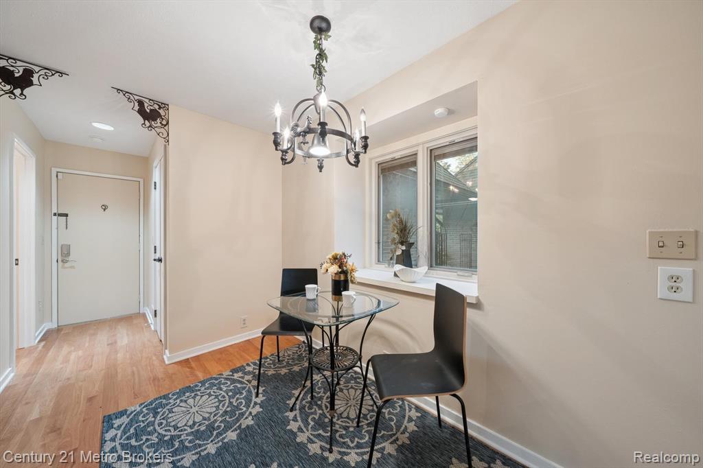 Grand Blanc, Michigan, 48439, United States, 3 Bedrooms Bedrooms, ,5 BathroomsBathrooms,Residential,For Sale,1986103