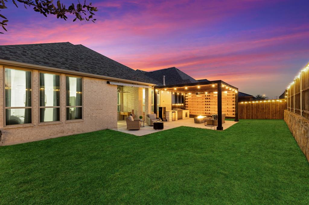 Fort Worth, Texas, 76052, United States, 4 Bedrooms Bedrooms, ,4 BathroomsBathrooms,Residential,For Sale,1960581