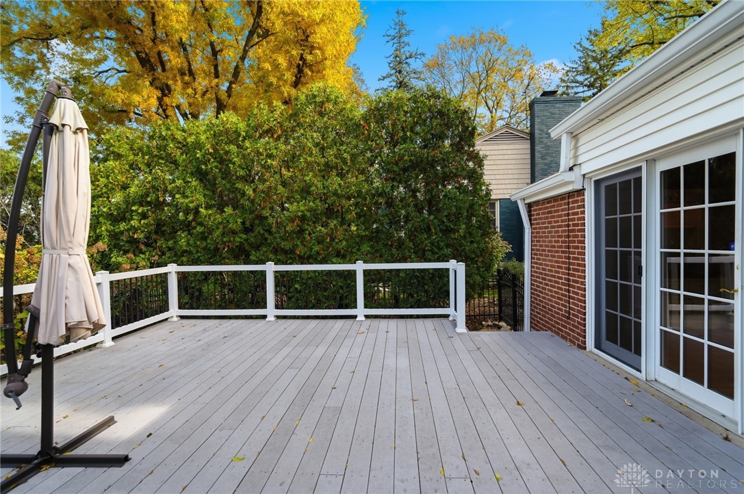 Oakwood, Ohio, 45409, United States, 4 Bedrooms Bedrooms, ,3 BathroomsBathrooms,Residential,For Sale,1987886