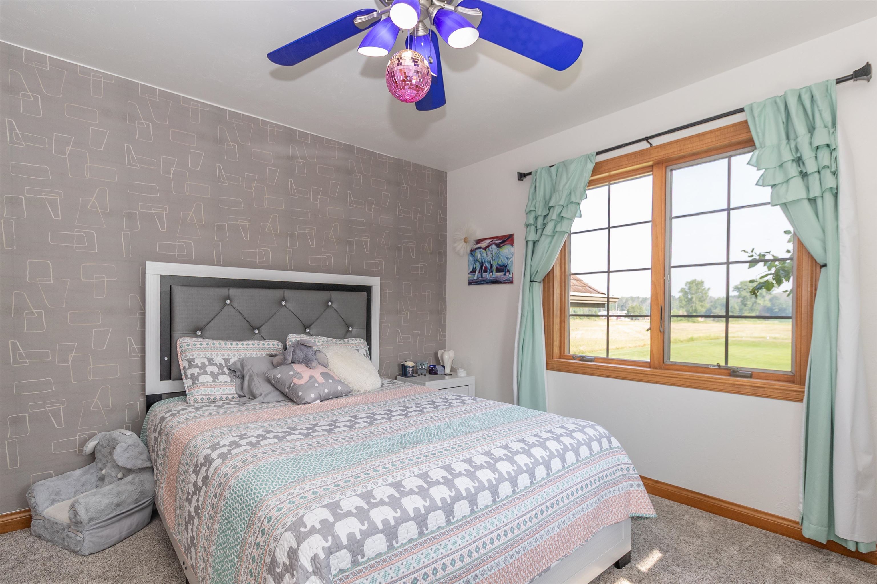 SEYMOUR, Wisconsin, 54115, United States, 4 Bedrooms Bedrooms, ,4 BathroomsBathrooms,Residential,For Sale,1926224