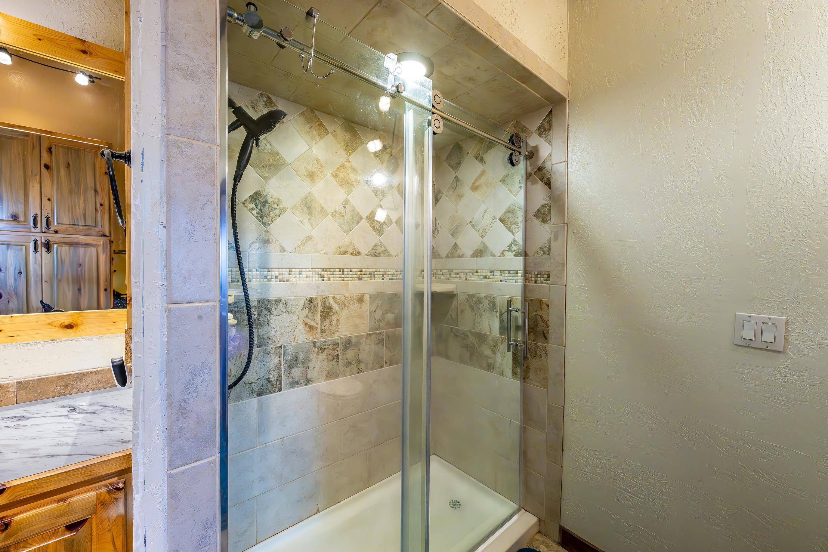 Eagle Nest, New Mexico, 87718, United States, 2 Bedrooms Bedrooms, ,2 BathroomsBathrooms,Residential,For Sale,1819476