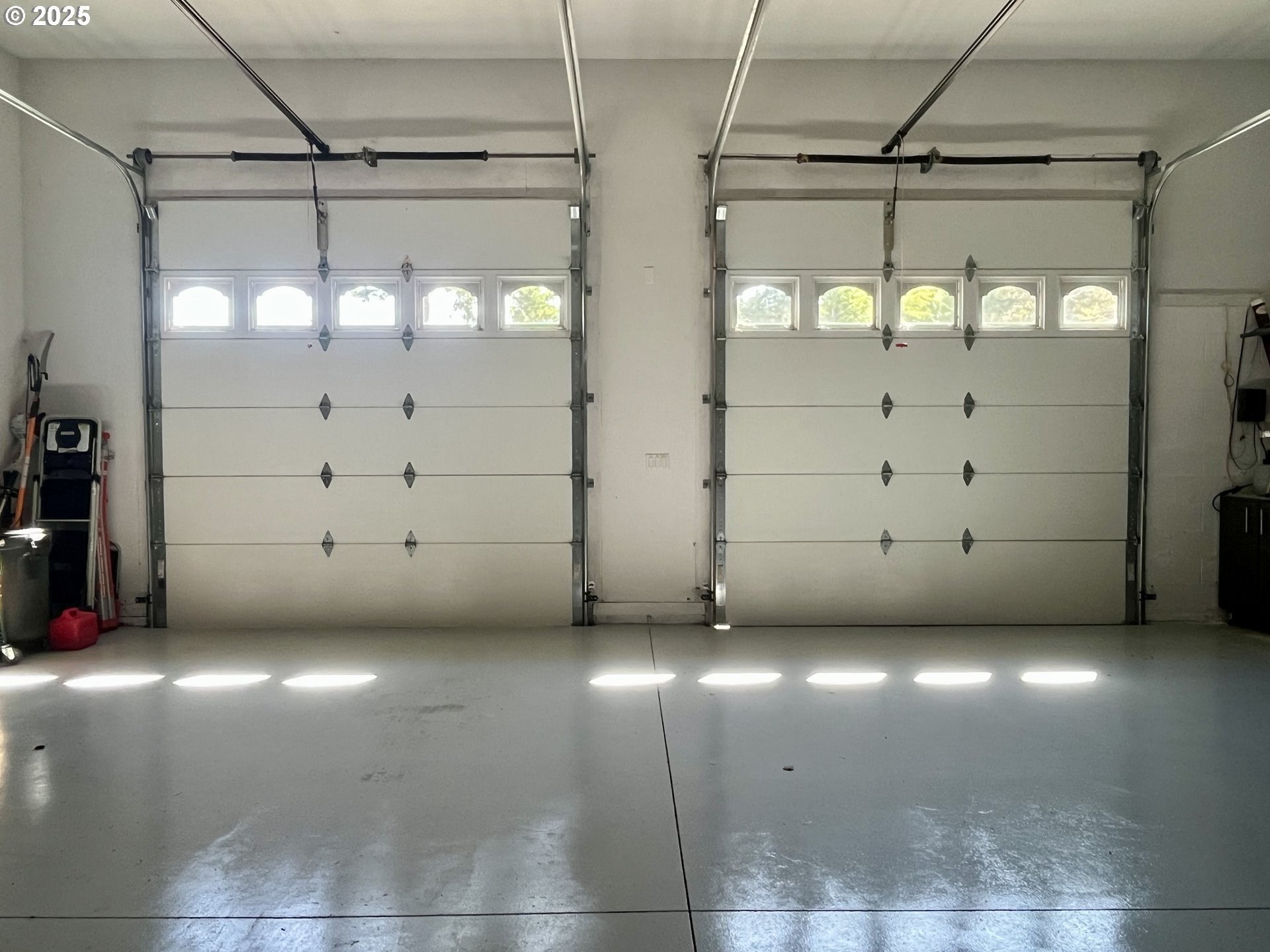 Gold Beach, Oregon, 97444, United States, 3 Bedrooms Bedrooms, ,5 BathroomsBathrooms,Residential,For Sale,1974377