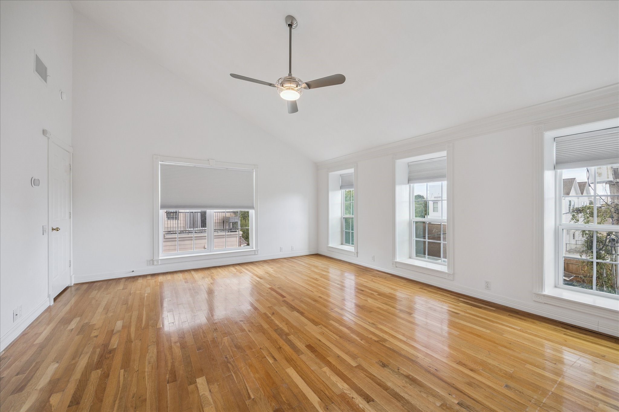  2506 Van Buren Street - 物件實景