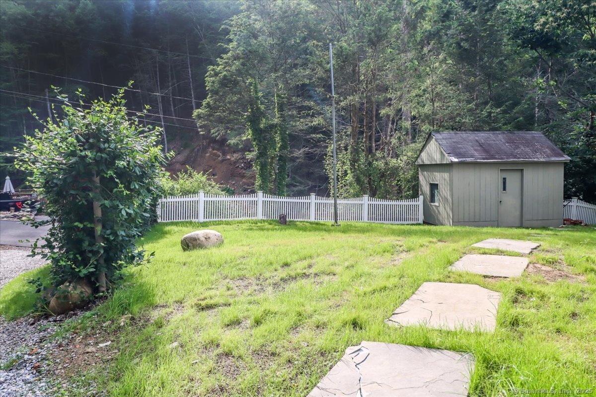 Monroe, Connecticut, 06468, United States, 3 Bedrooms Bedrooms, ,3 BathroomsBathrooms,Residential,For Sale,1883497