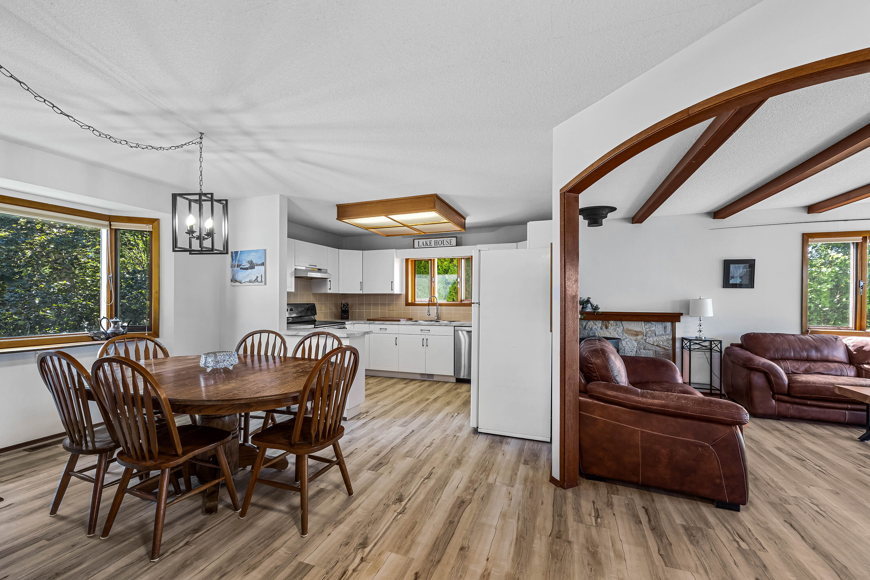  Salmon Arm, Thompson & Okanagan - 物件實景