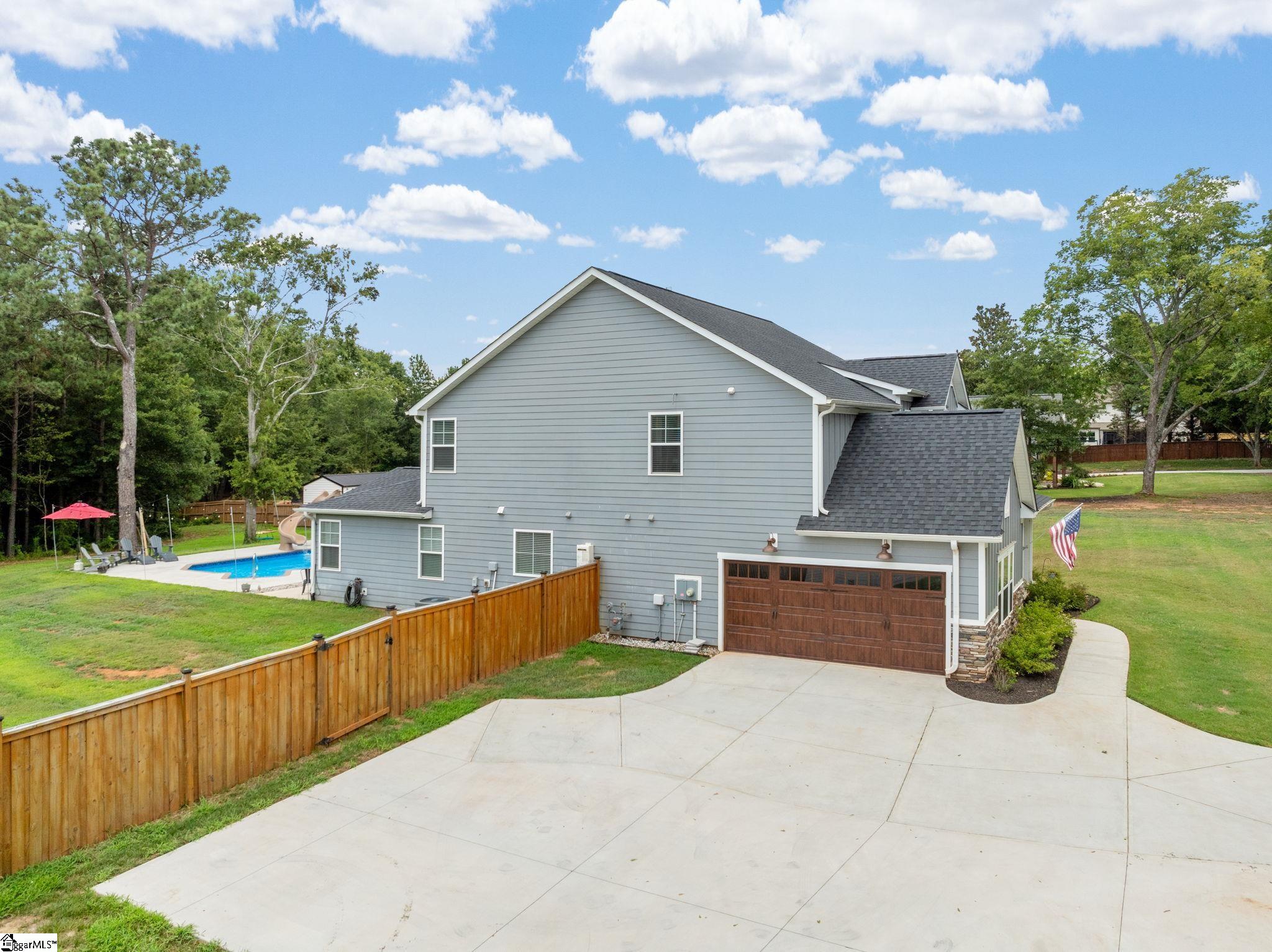 Belton, South Carolina, 29627, United States, 5 Bedrooms Bedrooms, ,4 BathroomsBathrooms,Residential,For Sale,1901180