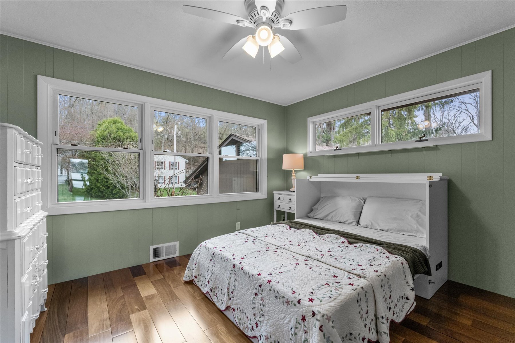  45 Lakeshore Drive Extension, West Brookfield, MA 01585 - 物件實景