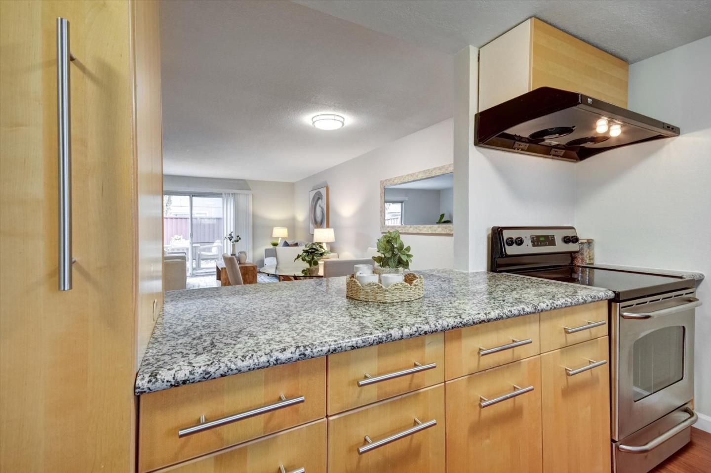 Sunnyvale, California, 94086, United States, 3 Bedrooms Bedrooms, ,2 BathroomsBathrooms,Residential,For Sale,1847517
