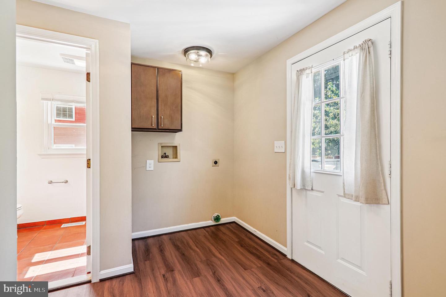 Silver Spring, Maryland, 20901, United States, 4 Bedrooms Bedrooms, ,3 BathroomsBathrooms,Residential,For Sale,1932043