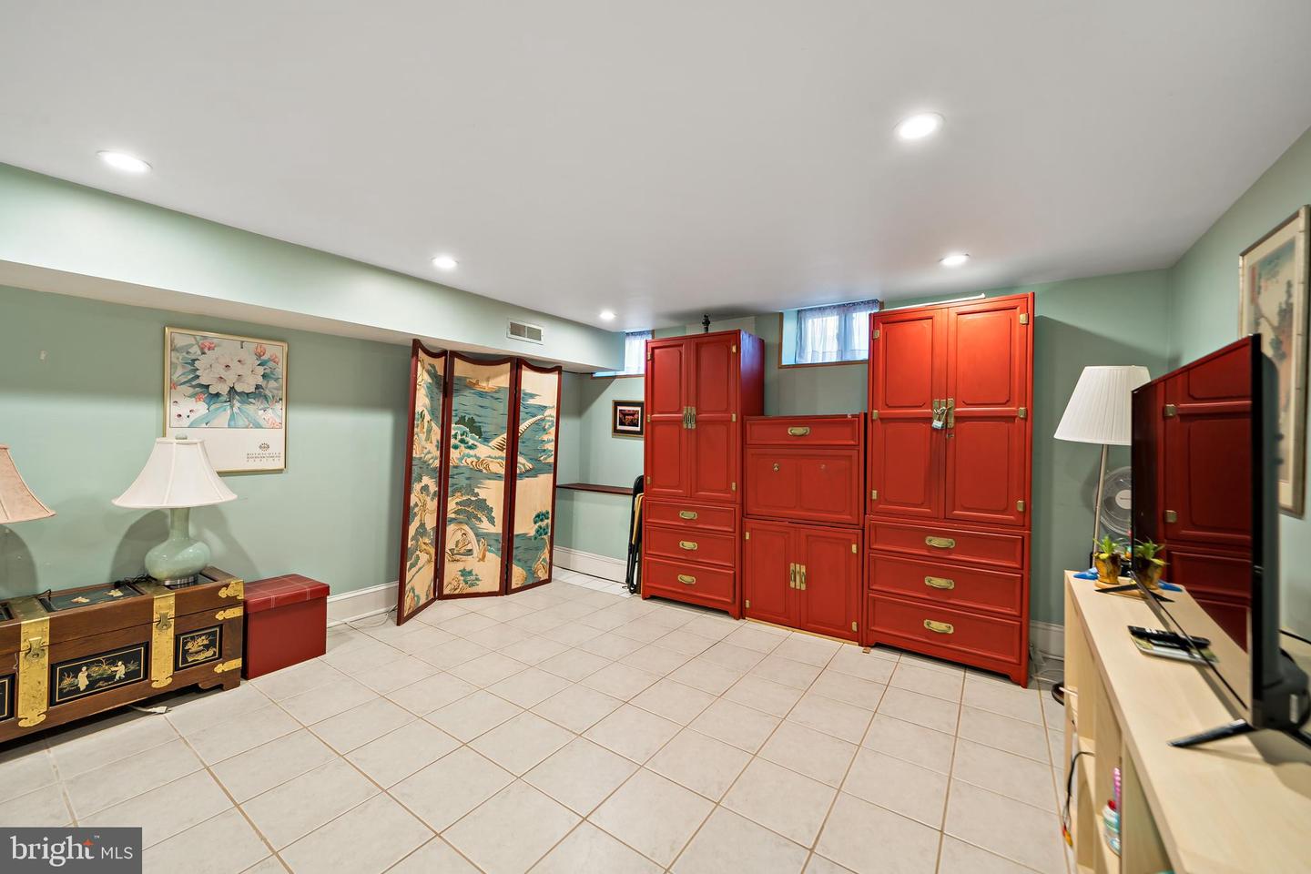 Philadelphia, Pennsylvania, 19130, United States, 3 Bedrooms Bedrooms, ,5 BathroomsBathrooms,Residential,For Sale,1908889
