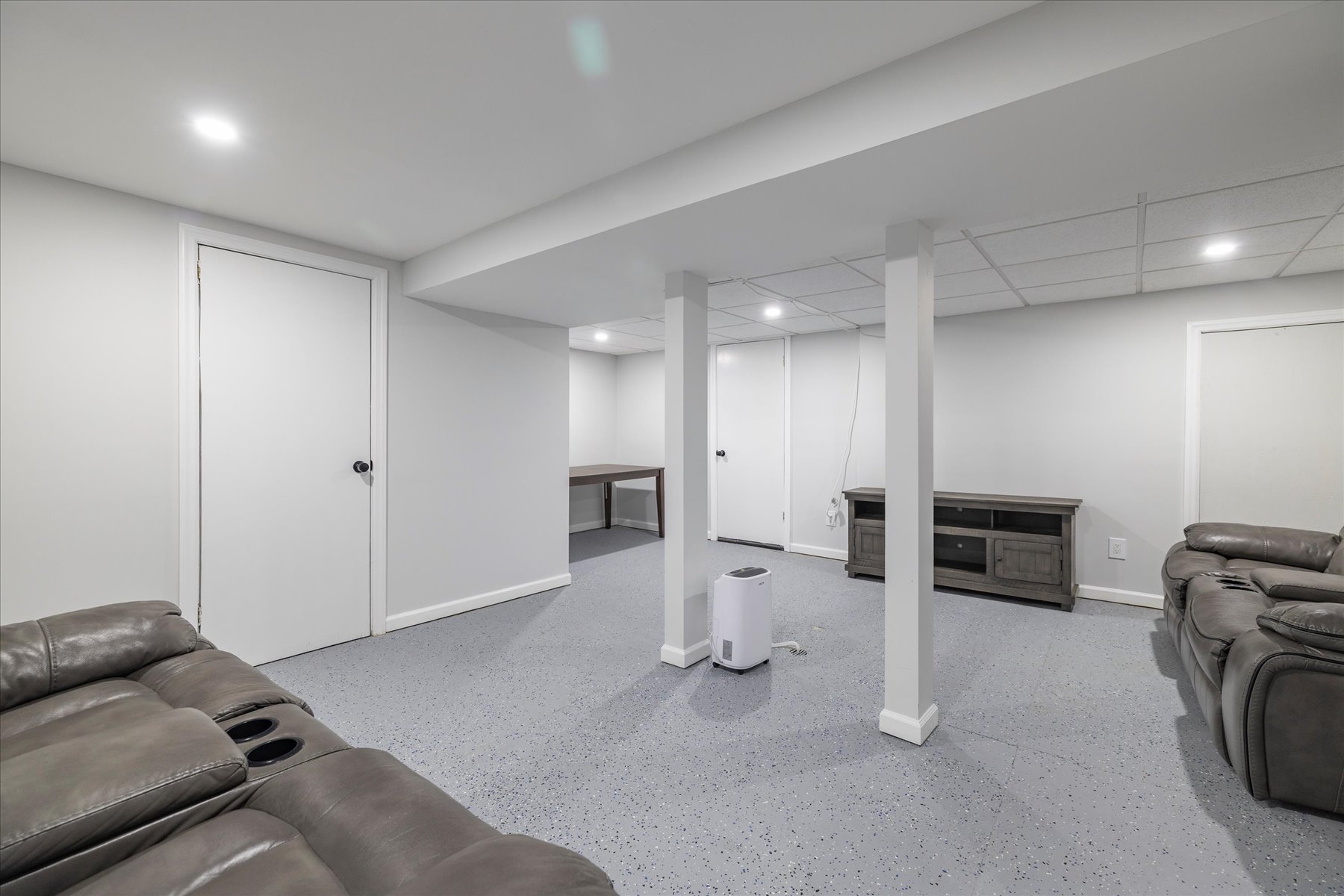  210 N Delaware Avenue, Massapequa, NY, 11758 - 物件實景