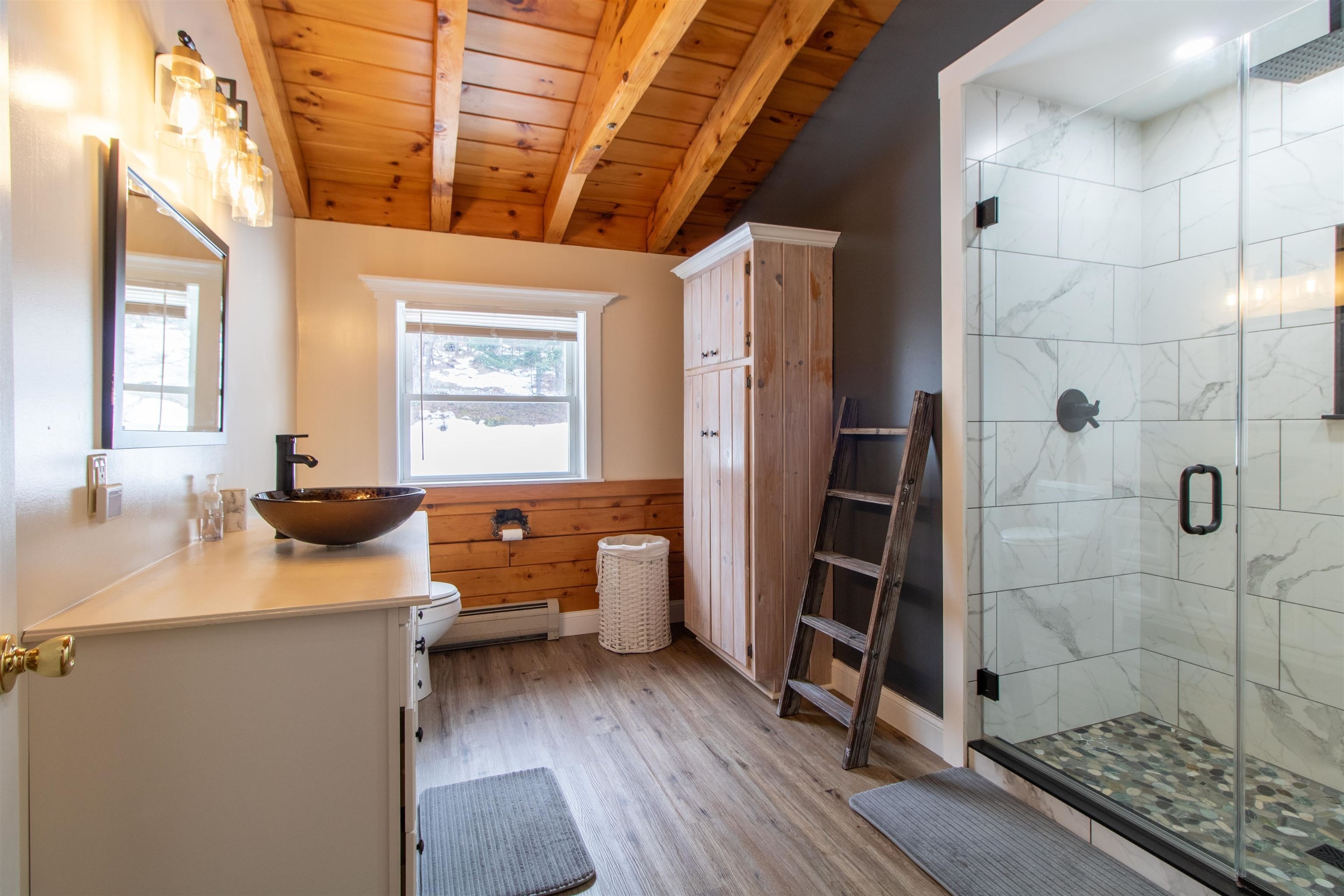 Lyndon, Vermont, 05851, United States, 3 Bedrooms Bedrooms, ,1 BathroomBathrooms,Residential,For Sale,2038381