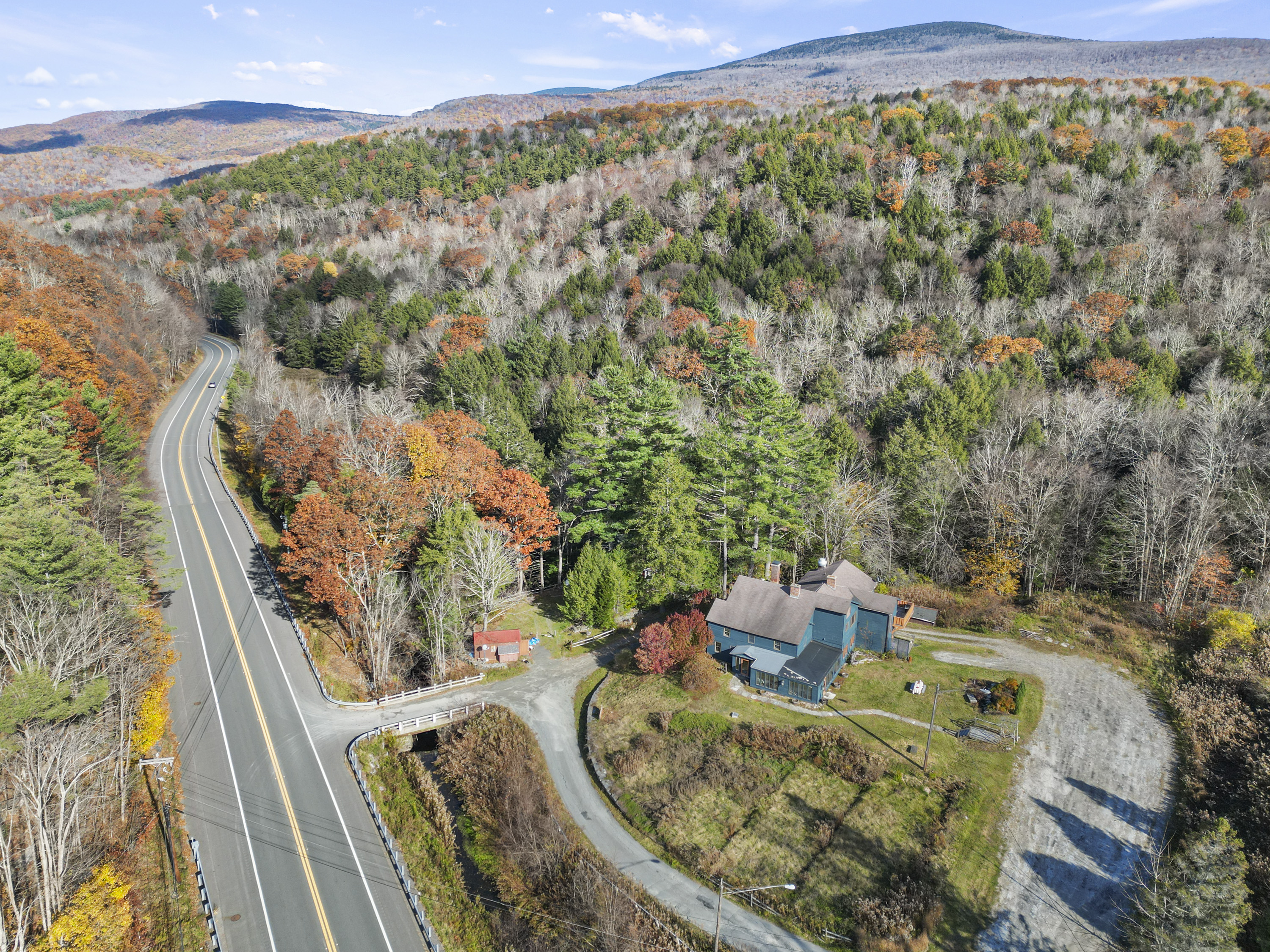  This Property Embodies the Berkshire Charm, History, and Natural Beauty - 物件實景