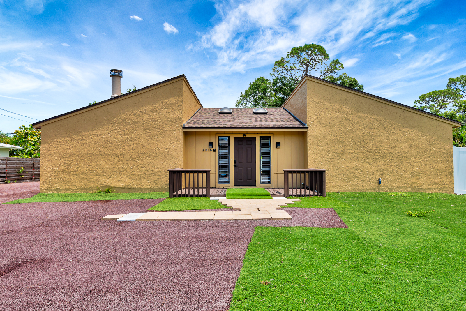 Sarasota, Florida, 34231, United States, 4 Bedrooms Bedrooms, ,2 BathroomsBathrooms,Residential,For Sale,1981224