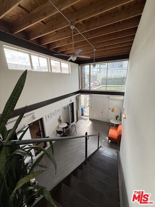 Venice, California, 90291, United States, 2 Bedrooms Bedrooms, ,2 BathroomsBathrooms,Residential,For Sale,1989635