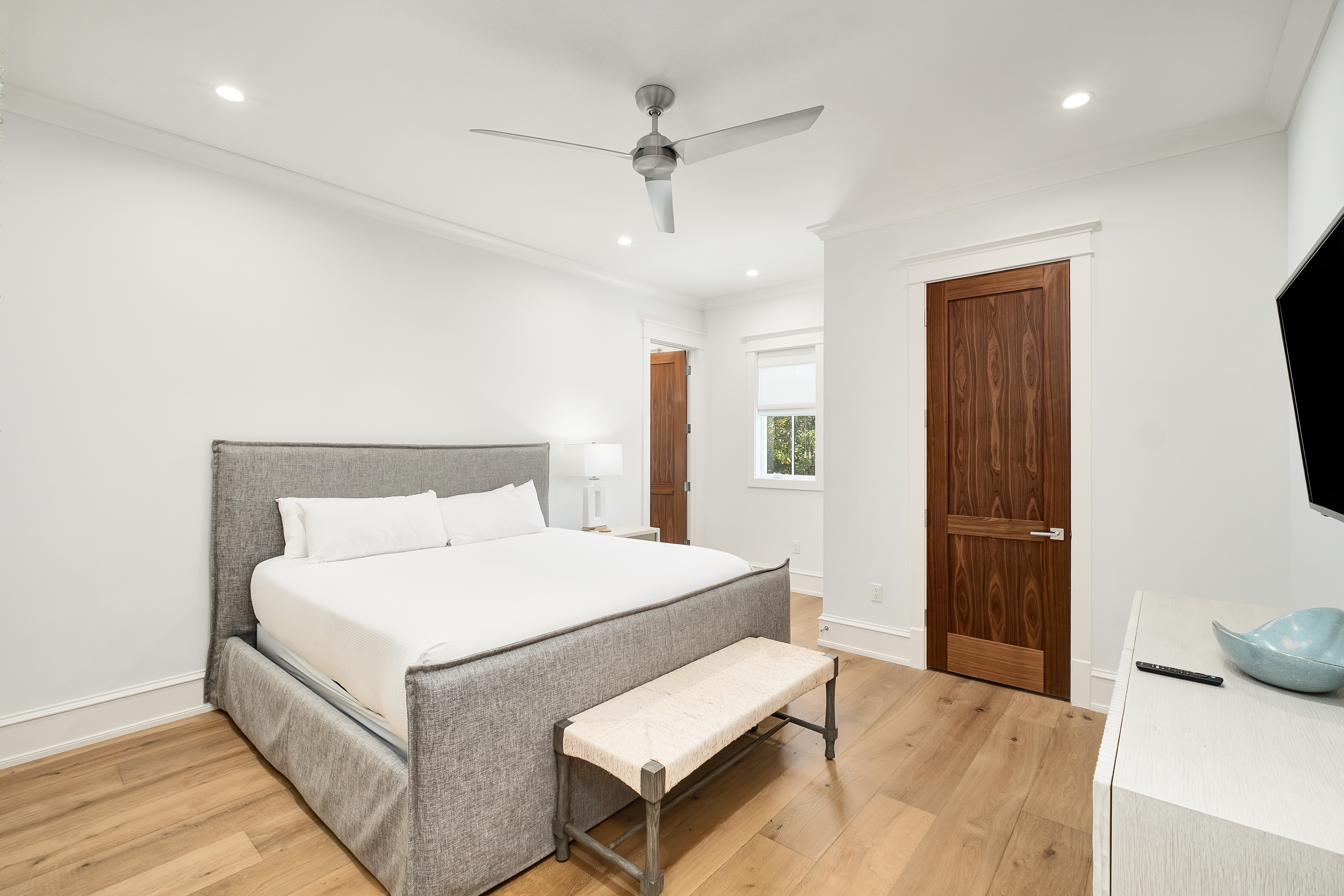  Elegant Retreat With Private Pool And Rooftop Deck Near Beach Access - 物件實景