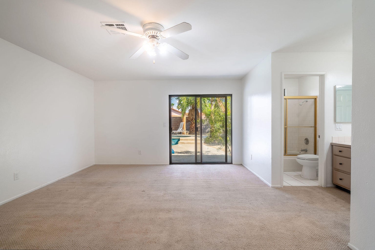 Cathedral City, California, 92234, United States, 3 Bedrooms Bedrooms, ,2 BathroomsBathrooms,Residential,For Sale,1975039