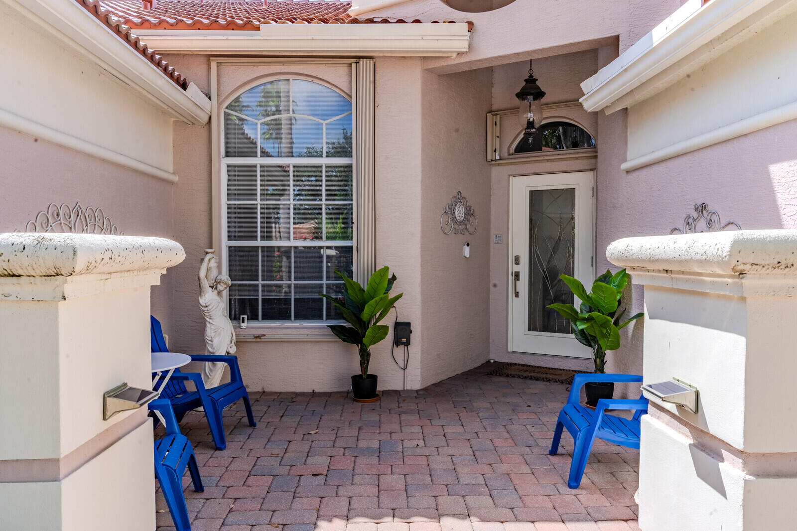 West Palm Beach, Florida, 33411, United States, 2 Bedrooms Bedrooms, ,2 BathroomsBathrooms,Residential,For Sale,1907135