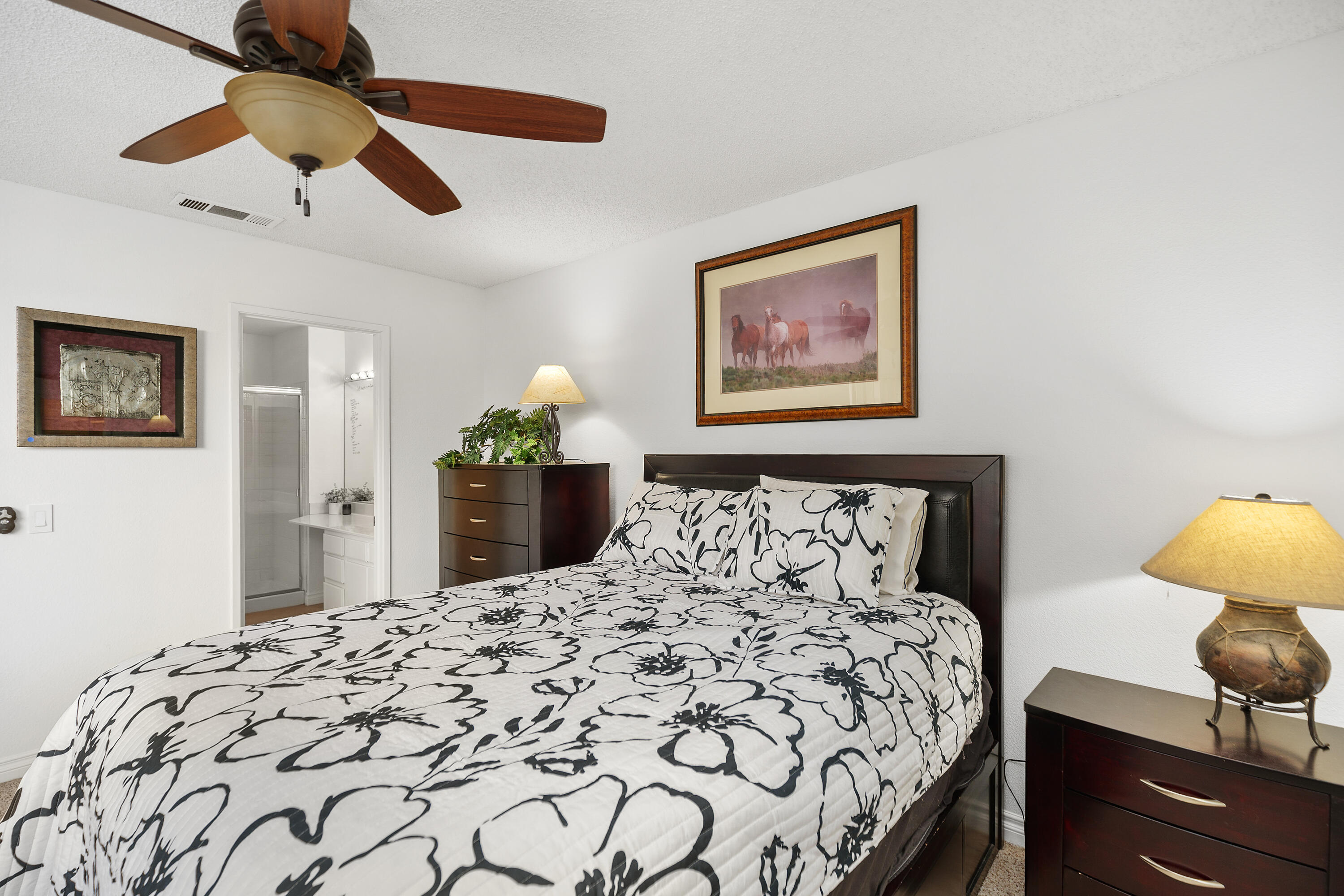 Palm Desert, California, 92211, United States, 2 Bedrooms Bedrooms, ,2 BathroomsBathrooms,Residential,For Sale,1938560