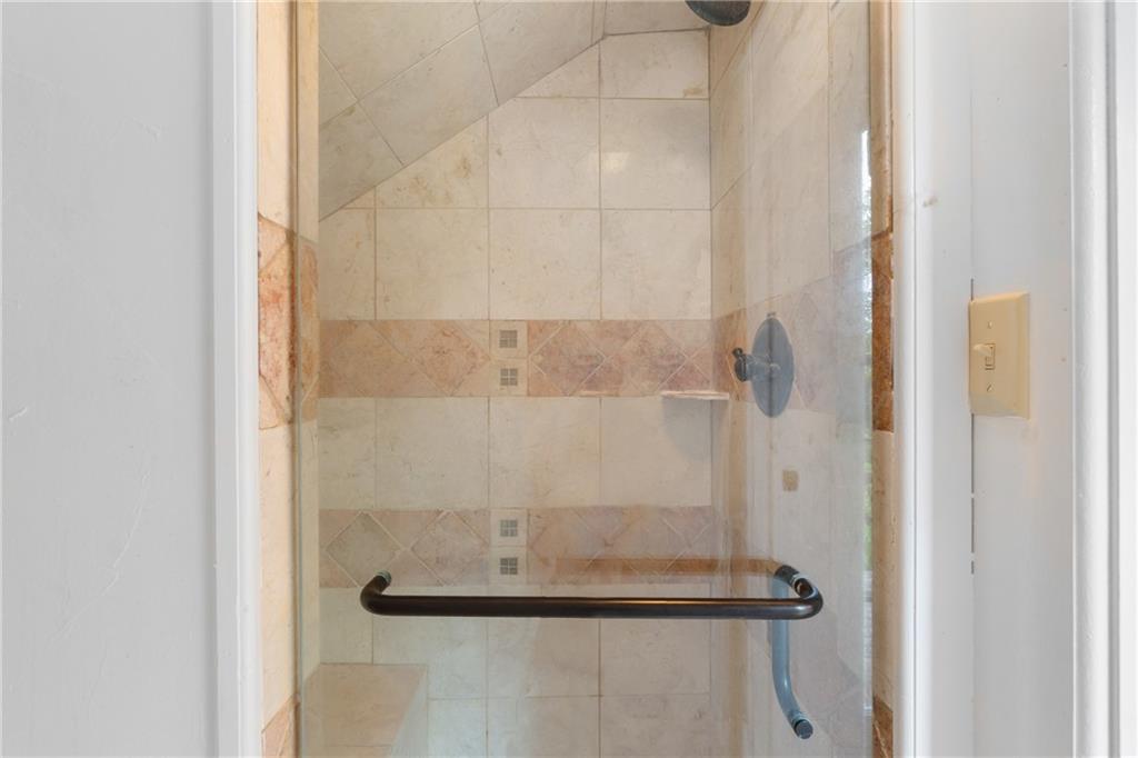 Eureka Springs, Arkansas, 752632, United States, 2 Bedrooms Bedrooms, ,3 BathroomsBathrooms,Residential,For Sale,1980182