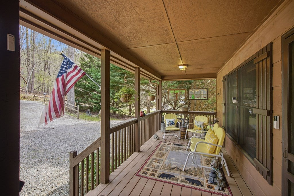 Ellijay, Georgia, 30540, United States, 3 Bedrooms Bedrooms, ,3 BathroomsBathrooms,Residential,For Sale,2034998