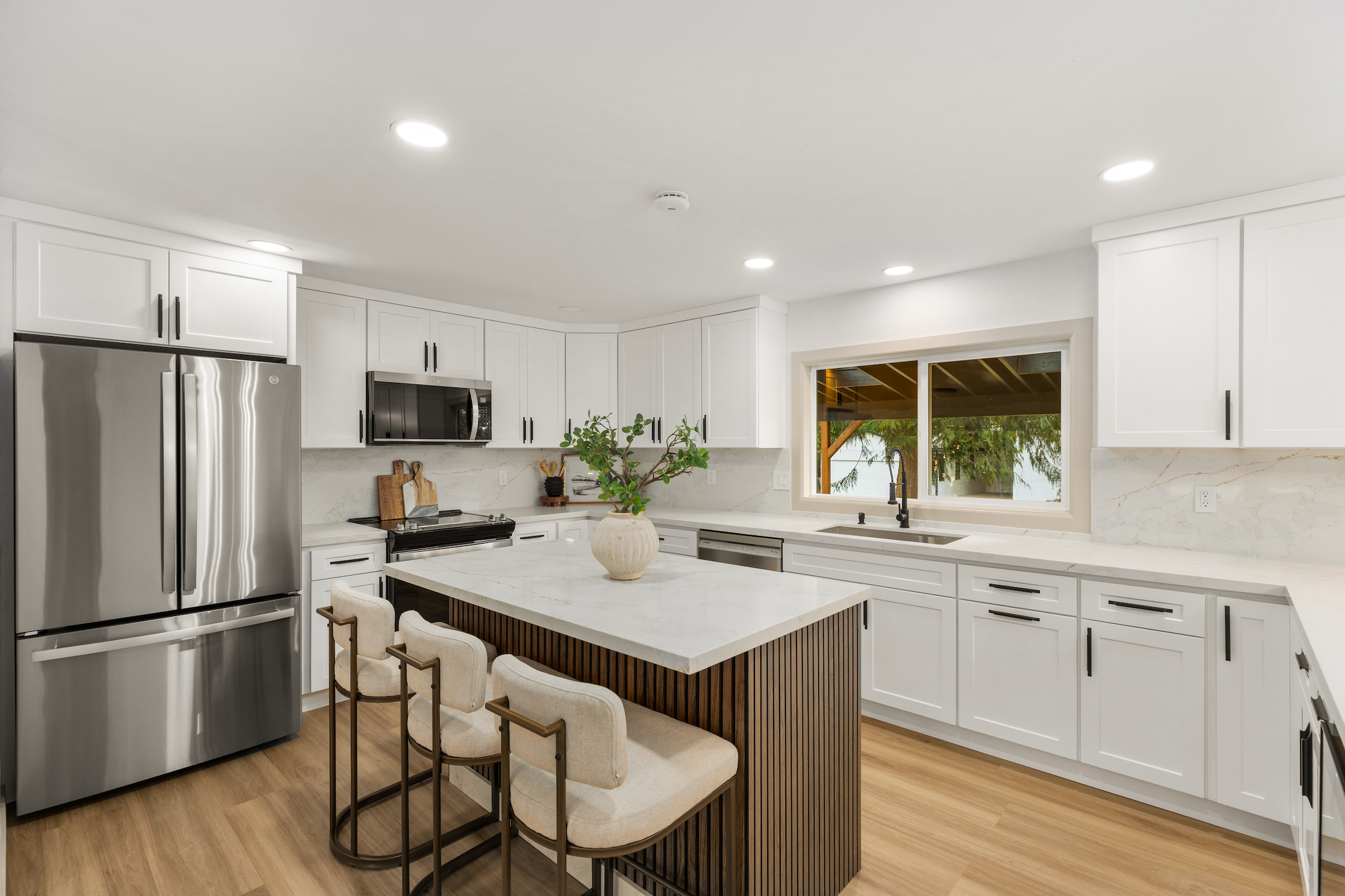  Renovated Modern Comfort in Lake Stevens - 物件實景