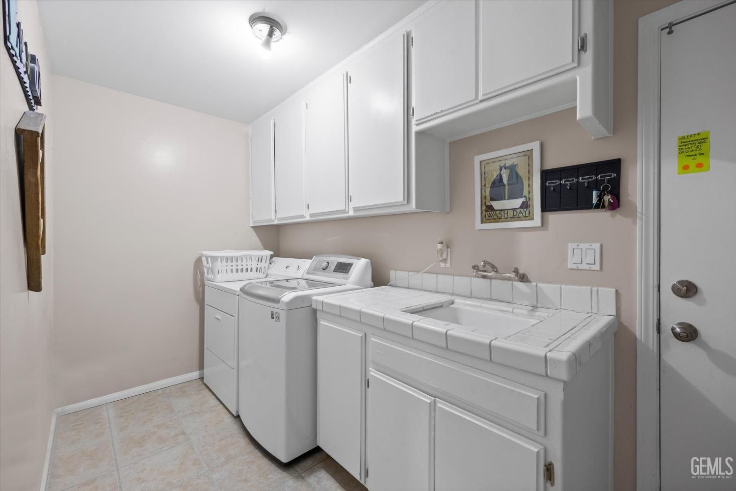 Bakersfield, California, 93308, United States, 4 Bedrooms Bedrooms, ,3 BathroomsBathrooms,Residential,For Sale,1963692