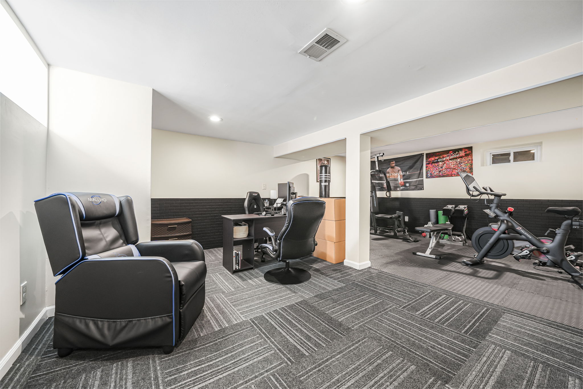 Union, New Jersey, 07073, United States, 3 Bedrooms Bedrooms, ,2 BathroomsBathrooms,Residential,For Sale,2012032