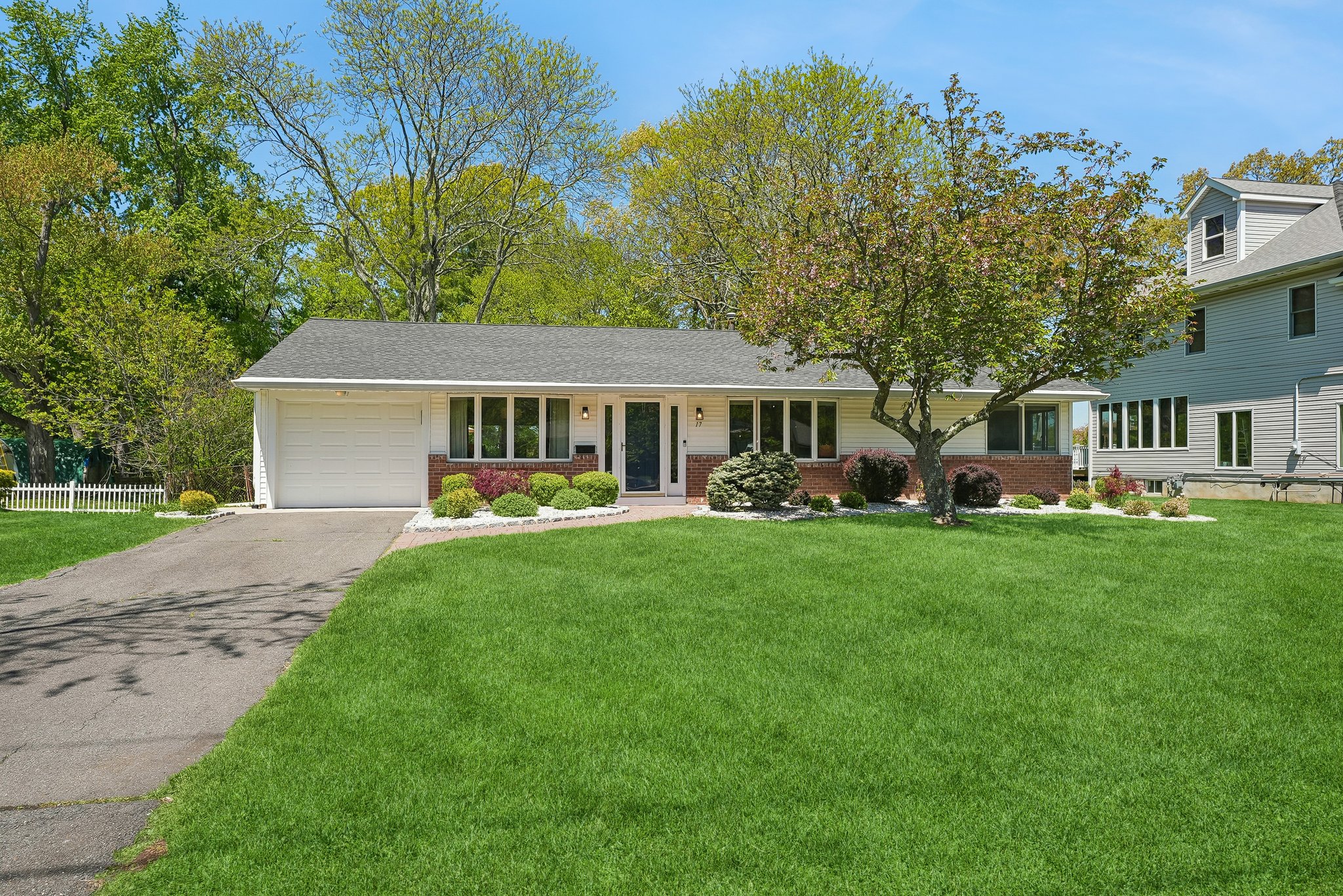  17 Tyndall Road, South Brunswick Township, NJ 08824 - 物件實景