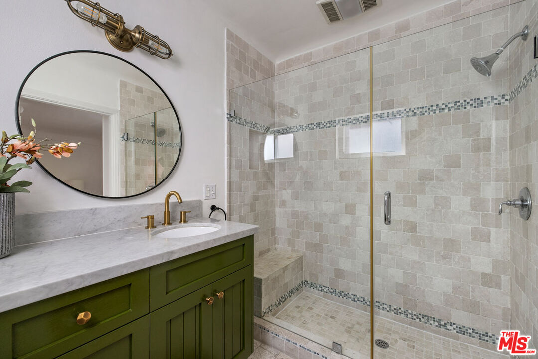 Los Angeles, California, 90027, United States, 4 Bedrooms Bedrooms, ,3 BathroomsBathrooms,Residential,For Sale,1989477