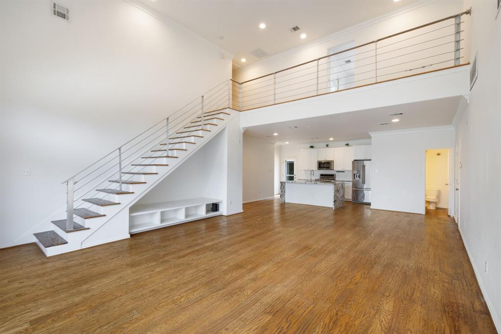 Dallas, Texas, 75235, United States, 3 Bedrooms Bedrooms, ,3 BathroomsBathrooms,Residential,For Sale,1906057