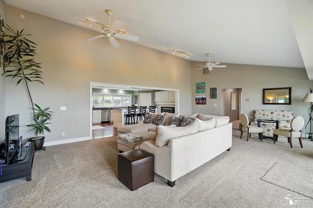 MONROE, Michigan, 48161, United States, 4 Bedrooms Bedrooms, ,4 BathroomsBathrooms,Residential,For Sale,1827211