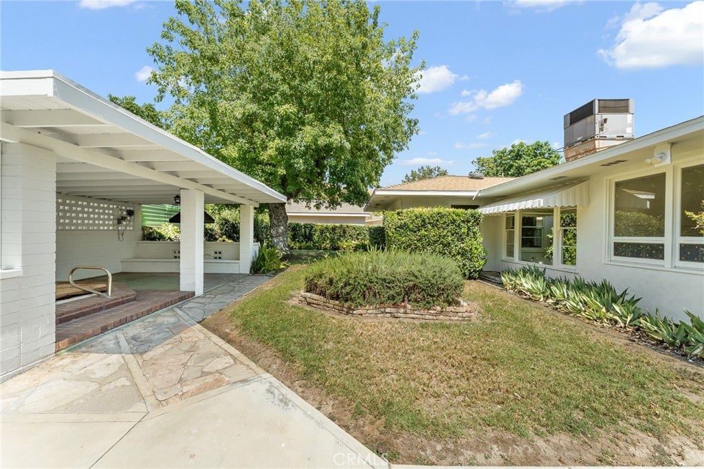 San Bernardino, California, 92405, United States, 3 Bedrooms Bedrooms, ,2 BathroomsBathrooms,Residential,For Sale,1931441