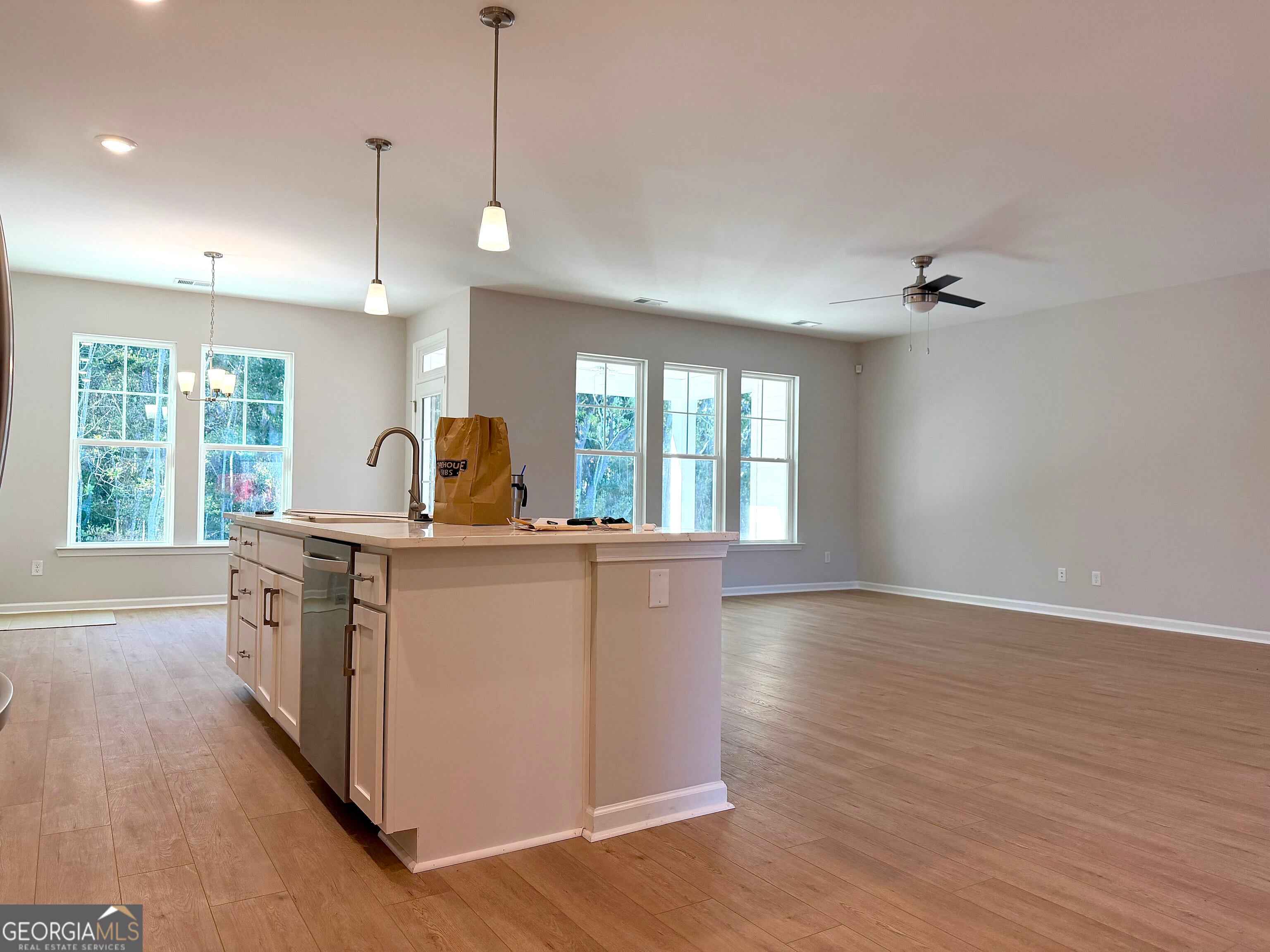 St. Marys, Georgia, 31558, United States, 3 Bedrooms Bedrooms, ,2 BathroomsBathrooms,Residential,For Sale,1993436