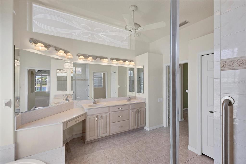 Venice, Florida, 34285, United States, 3 Bedrooms Bedrooms, ,2 BathroomsBathrooms,Residential,For Sale,1960584