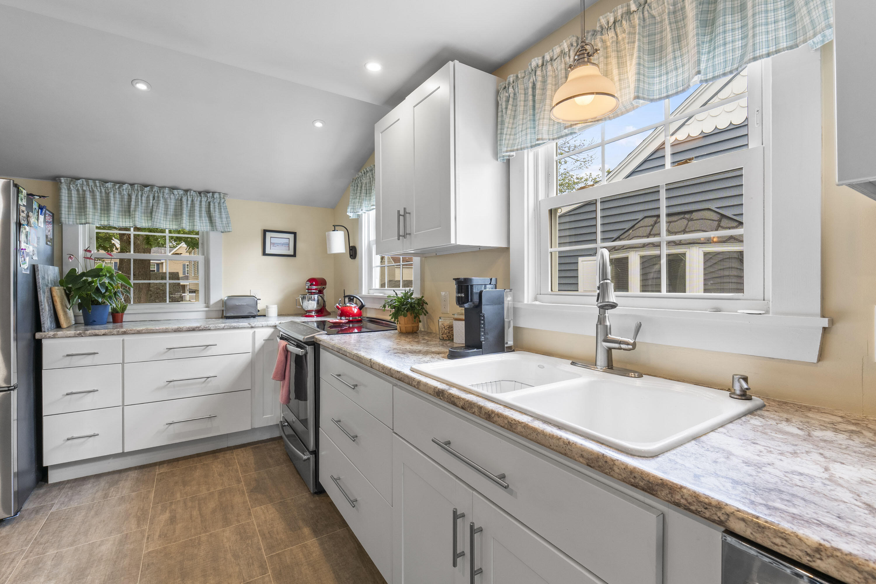 Old Orchard Beach, Maine, 04064, United States, 4 Bedrooms Bedrooms, ,2 BathroomsBathrooms,Residential,For Sale,1903500