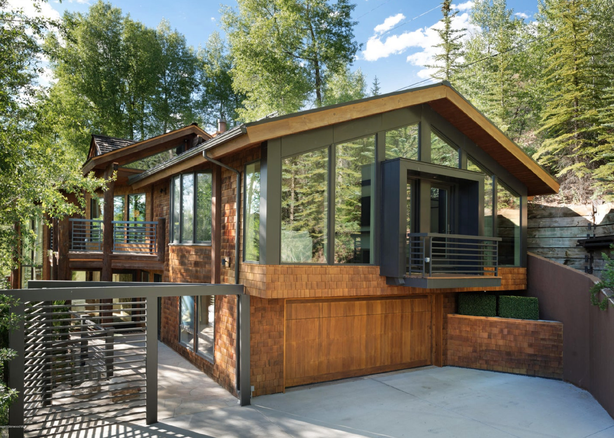 153 Herron Hollow - LOWER RED MOUNTAIN OFF OF WILLOUGHBY WAY