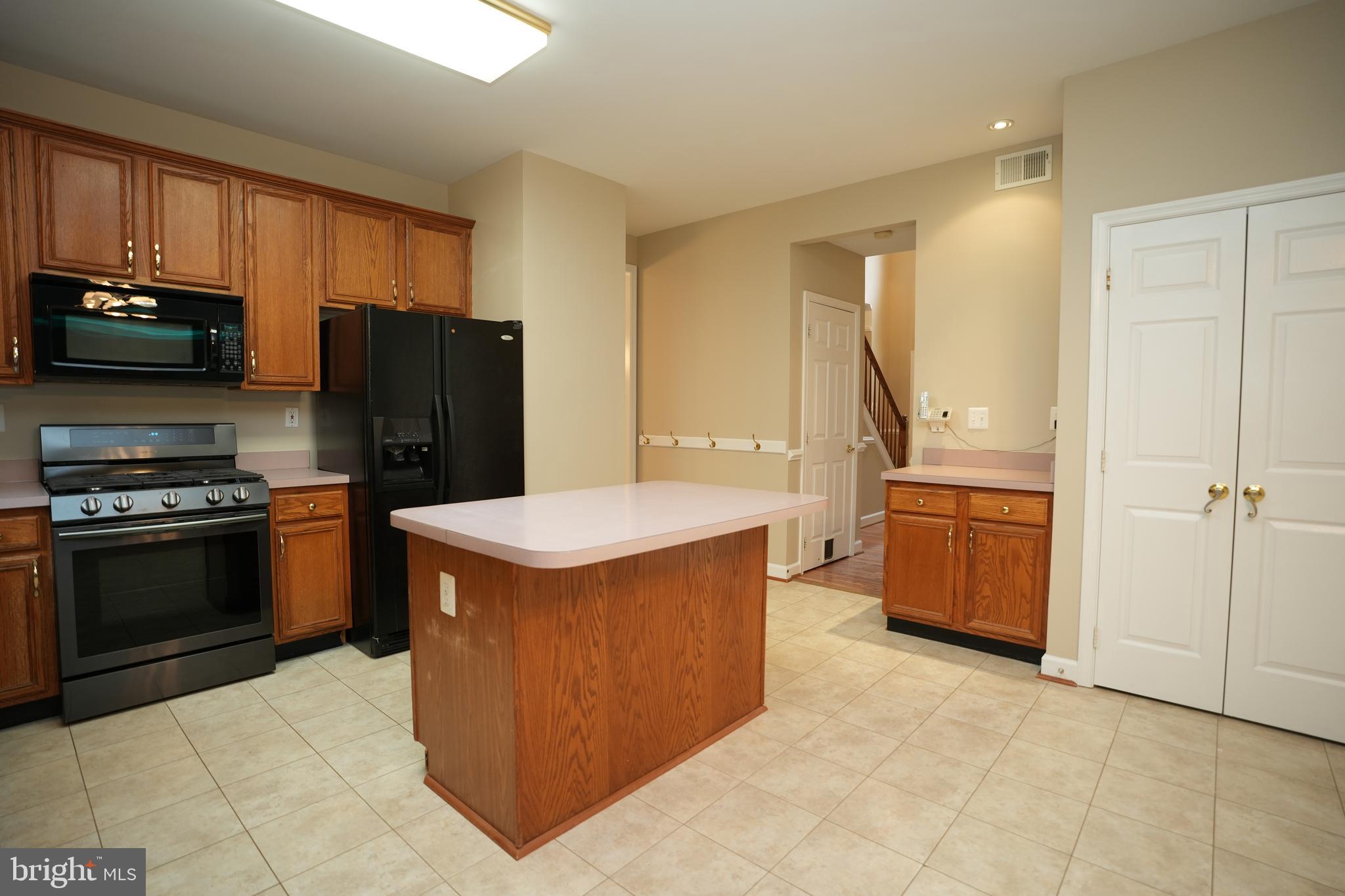 Leonardtown, Maryland, 20650, United States, 4 Bedrooms Bedrooms, ,3 BathroomsBathrooms,Residential,For Sale,1981999